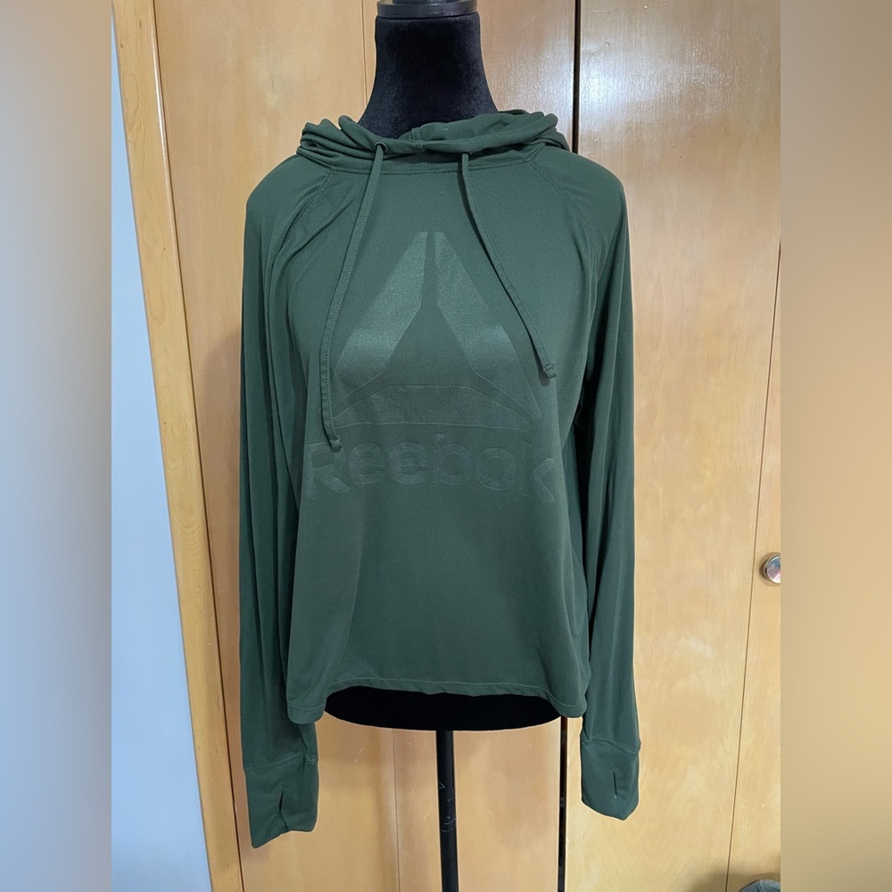 Reebok - Women’s Size Medium - Long Sleeve hoodie Athletic Tee
